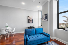 Palatial 1br W Rooftop Pool